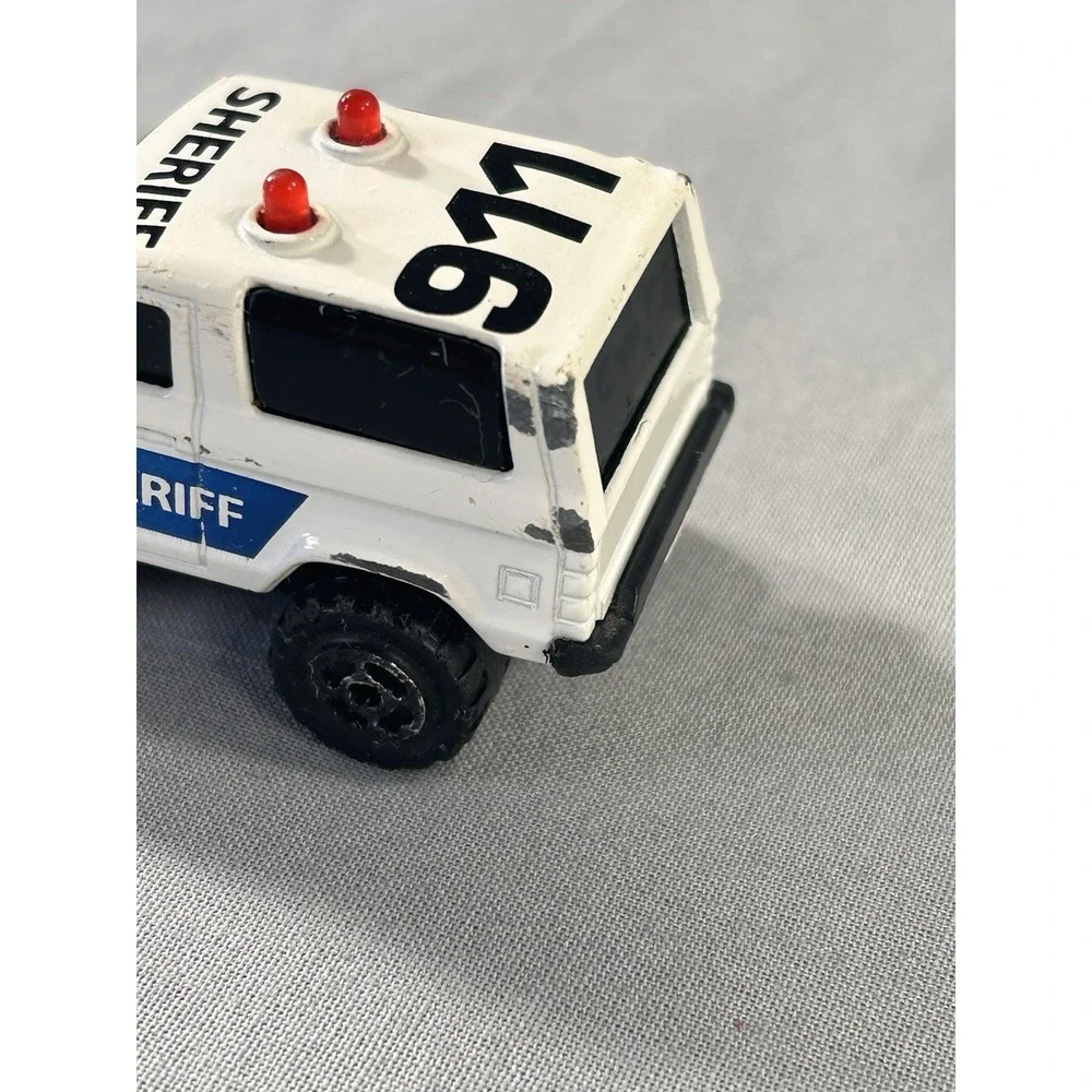 vintage Majorette Sonic Flashers 1:64 scale diecast Ford Bronco Sheriff SUV